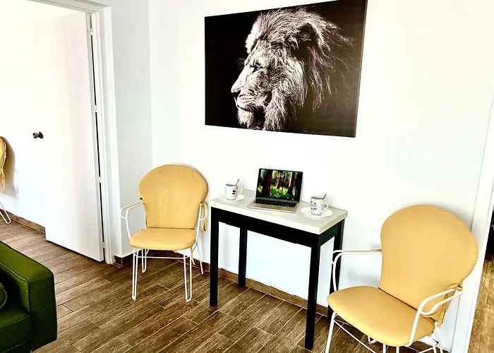 Apartament Riscal 3 *